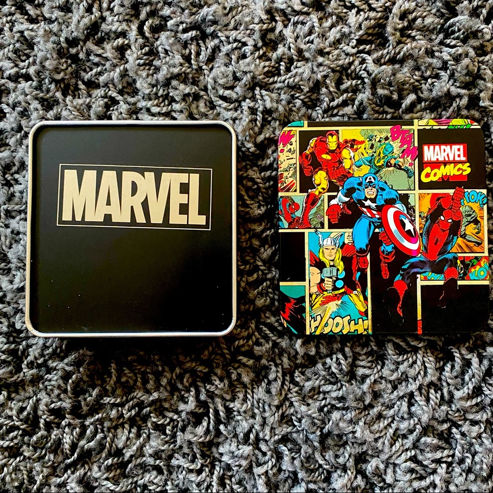 MARVEL Spider-Man trifold wallet and collector tin - Picture 6 of 11